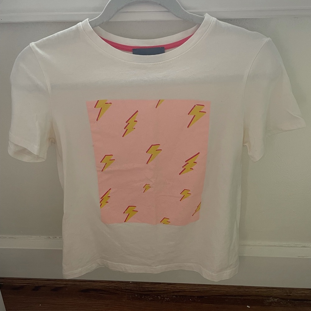 Women’s Size S Graphic Tee